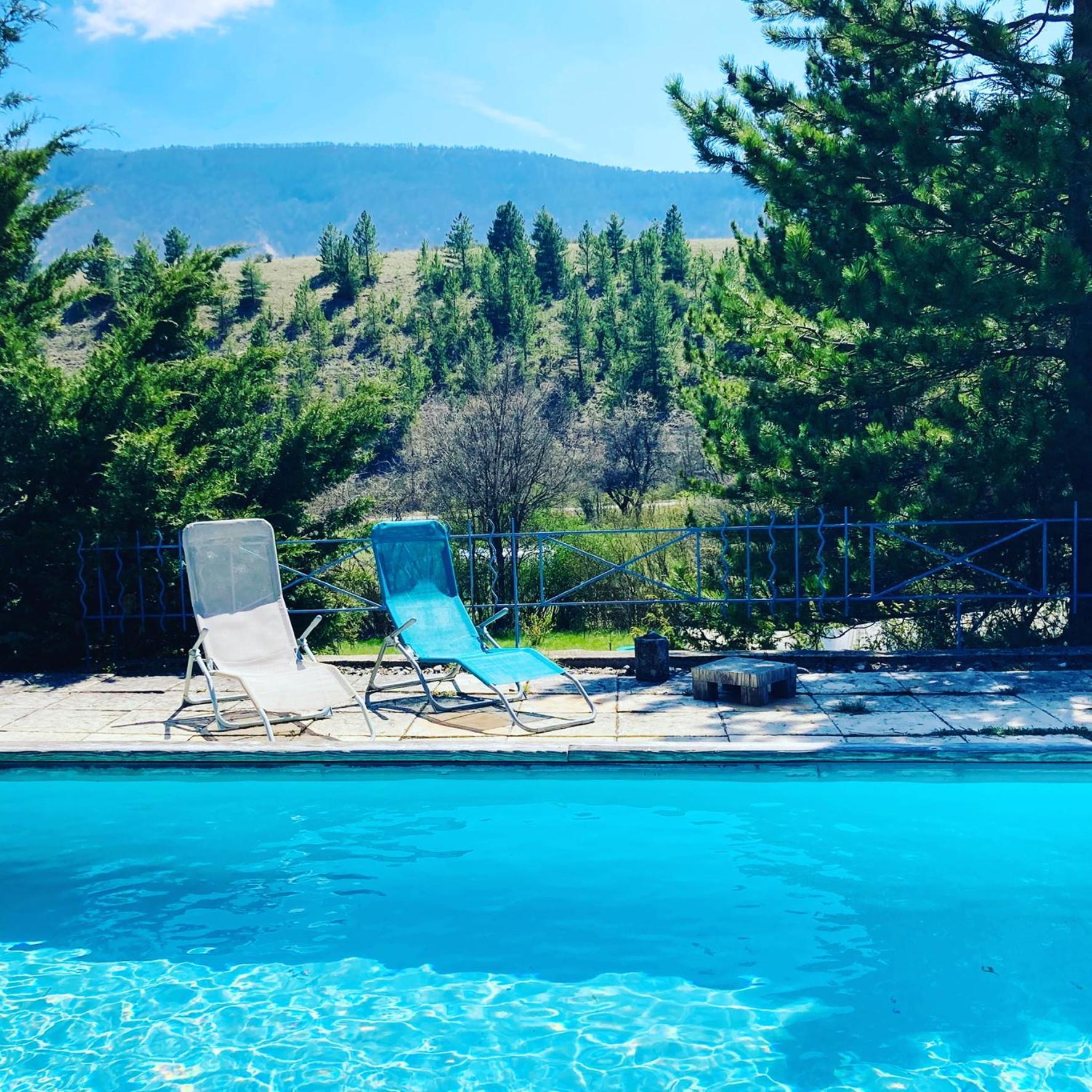 Le Moulin De La Viorne, Gite Avec Piscine Au Coeur De La Nature En Haute-Provence Les Omergues 외부 사진